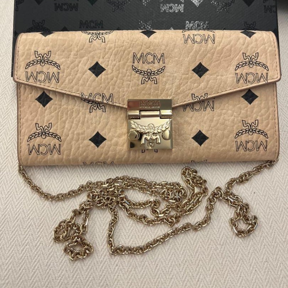 MCM Large Tracy Visetos  Crossbody Wallet